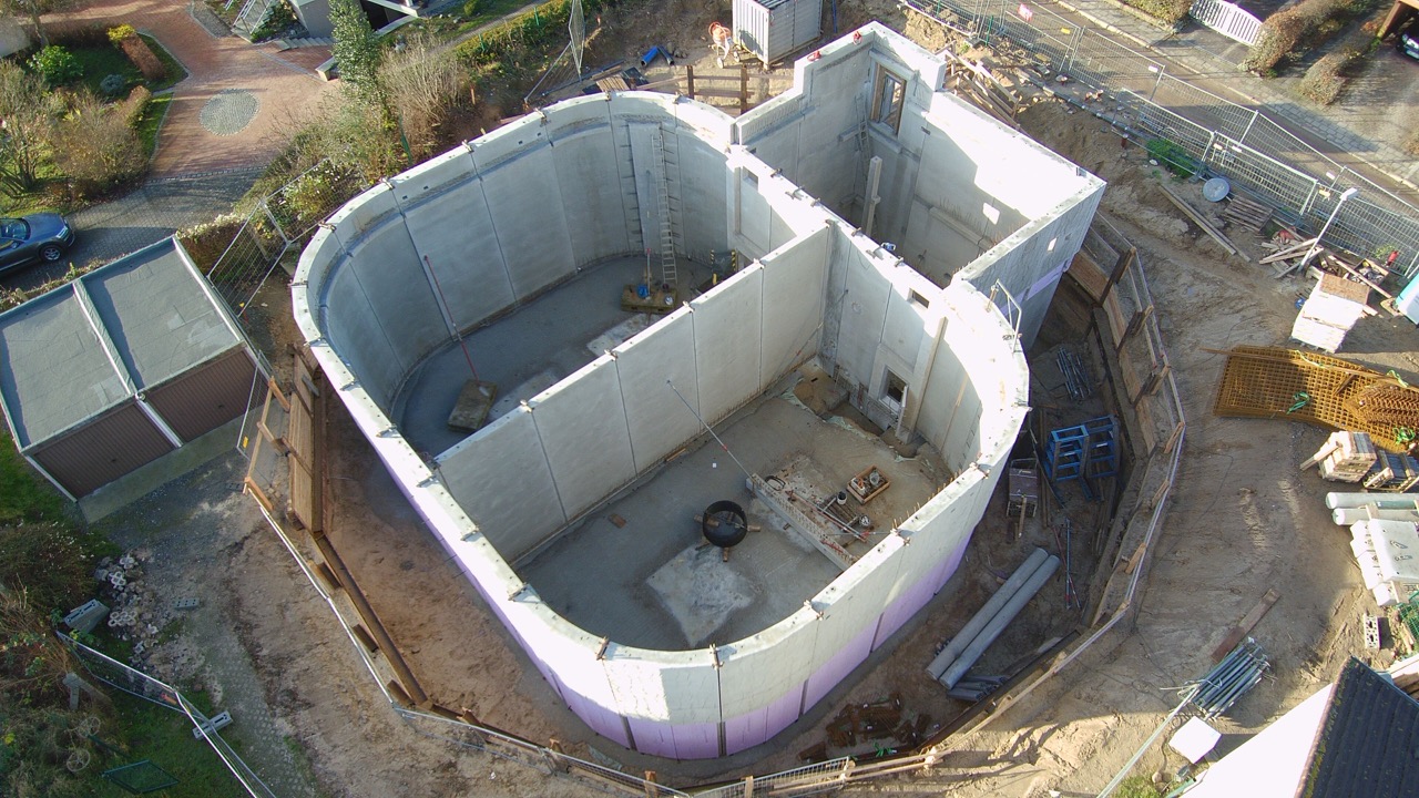 Ansicht des Rohbaus des Reinwasserbehaelters von oben