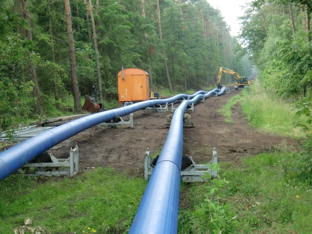 Blaue Trinkwasserrohre