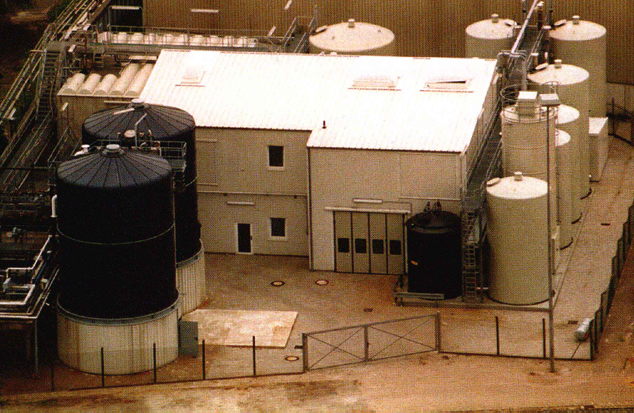 Abwasserbehandlungsanlage der Fettraffinerie Brake mit Becken und Verfahrenstechnik